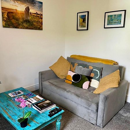 Cosy Authentic Flat In The Heart Of ガラシールズ エクステリア 写真